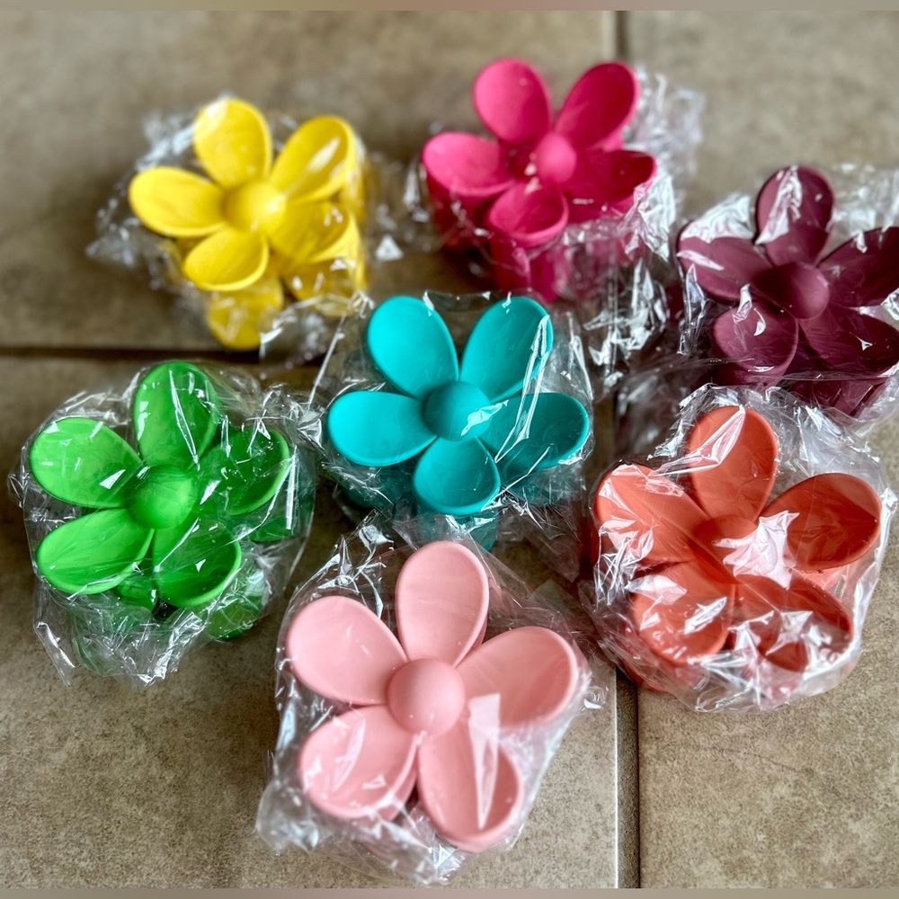 Retro y2k daisy hair clips